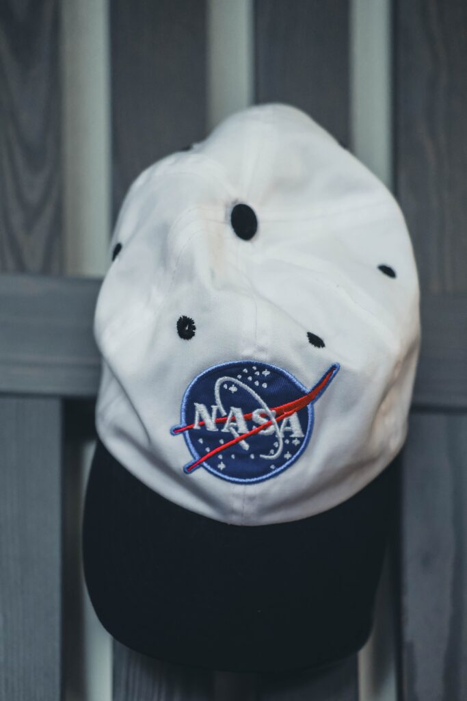 Prezenty 40 urodziny - czapka NASA